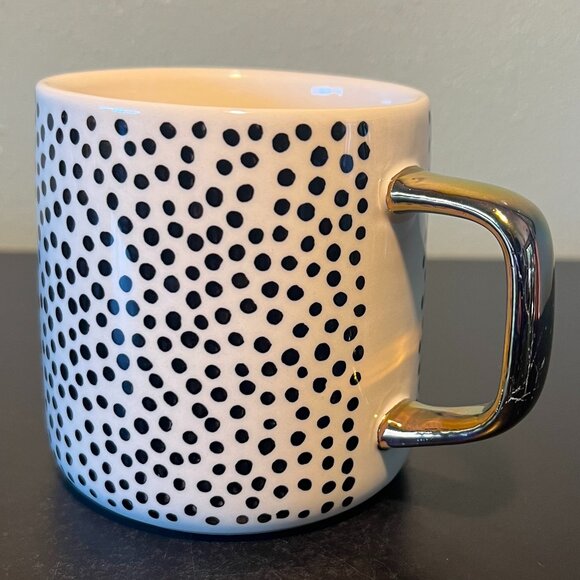 THYME & TABLE Black Dotted Stoneware Mug with Metallic Gold Rectangular Handle - Picture 3 of 11